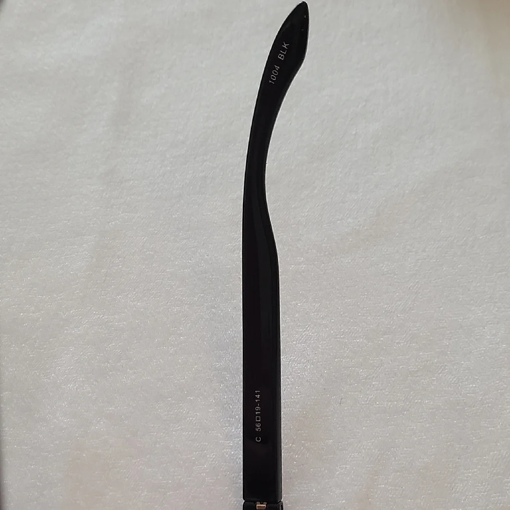 Black Sunglasses - Picture 5 of 11